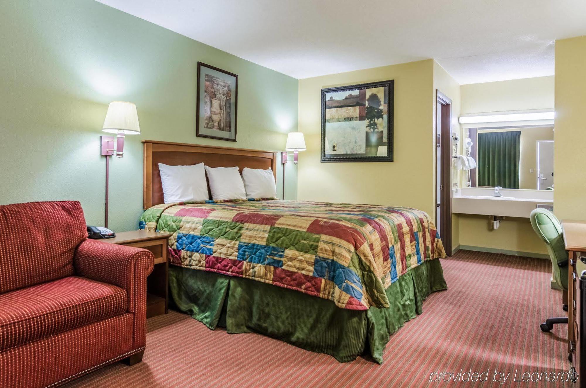 Rodeway Inn Concordia エクステリア 写真
