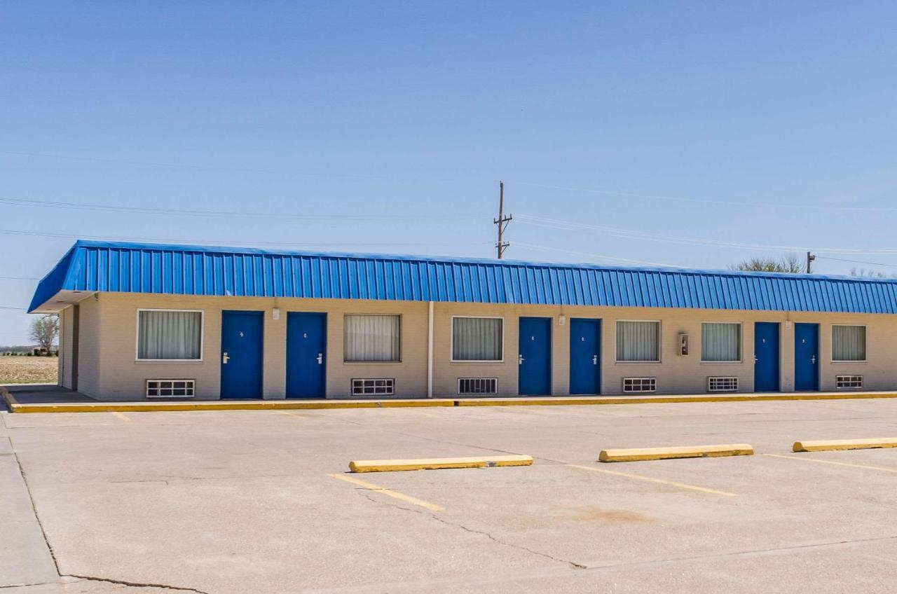 Rodeway Inn Concordia エクステリア 写真