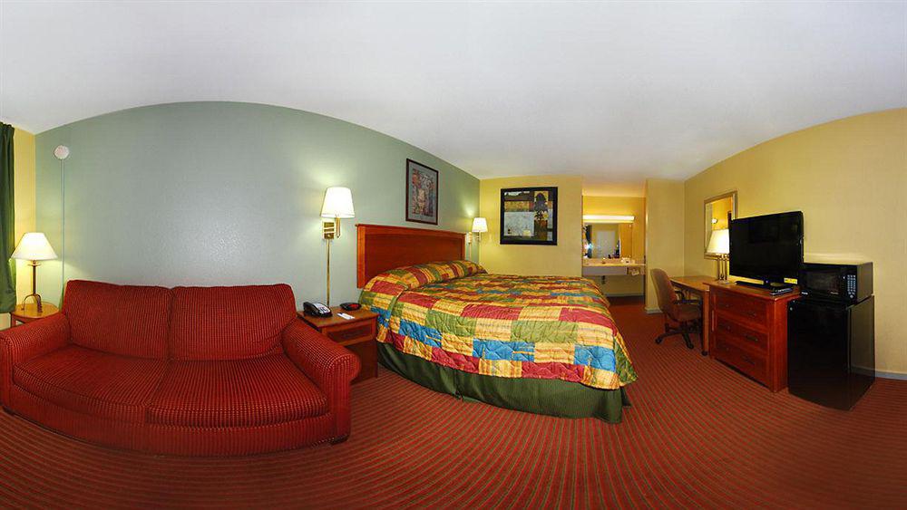 Rodeway Inn Concordia エクステリア 写真